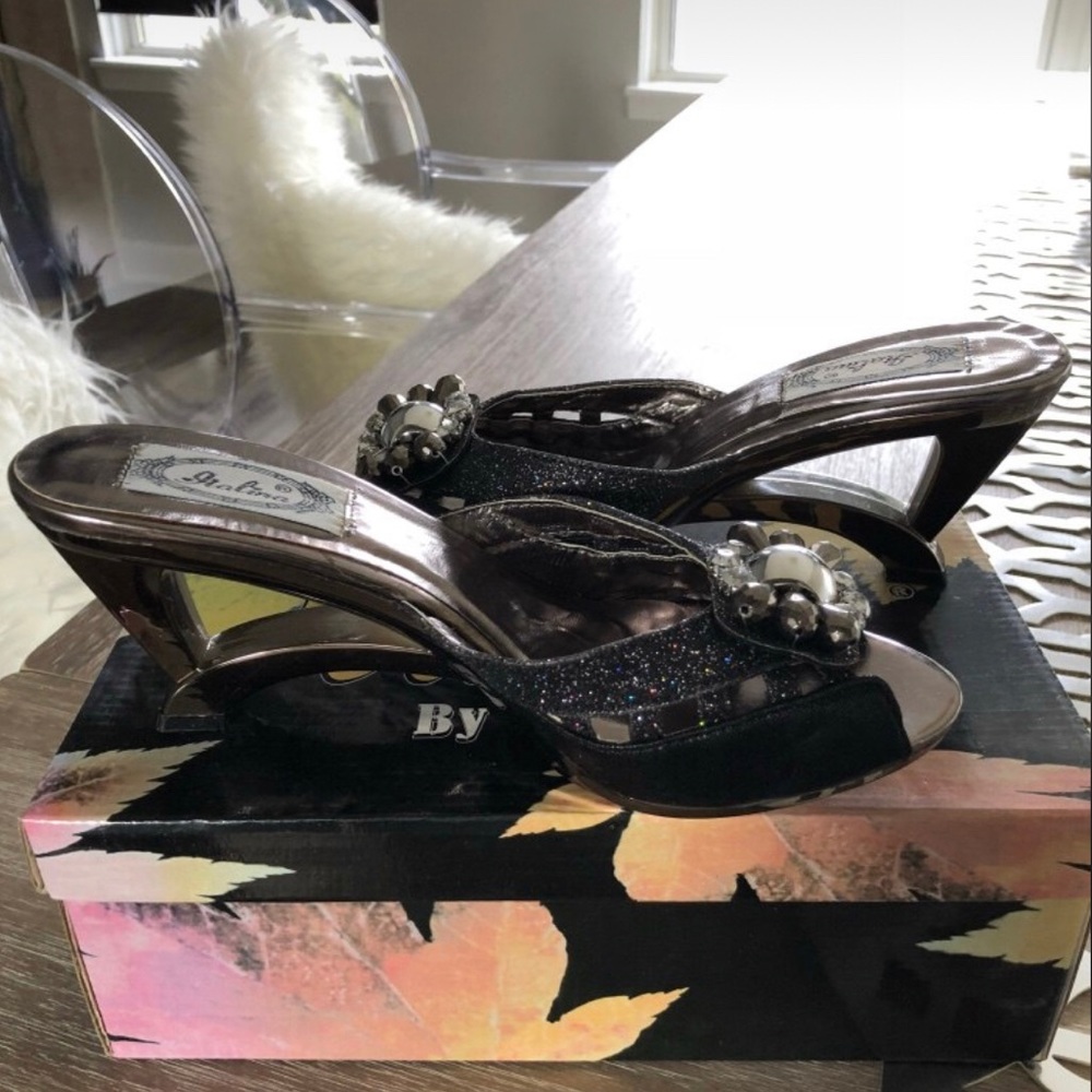 Size 7 sandals